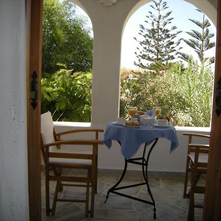 Roussos Beach Hotel Nausa Zewnętrze zdjęcie