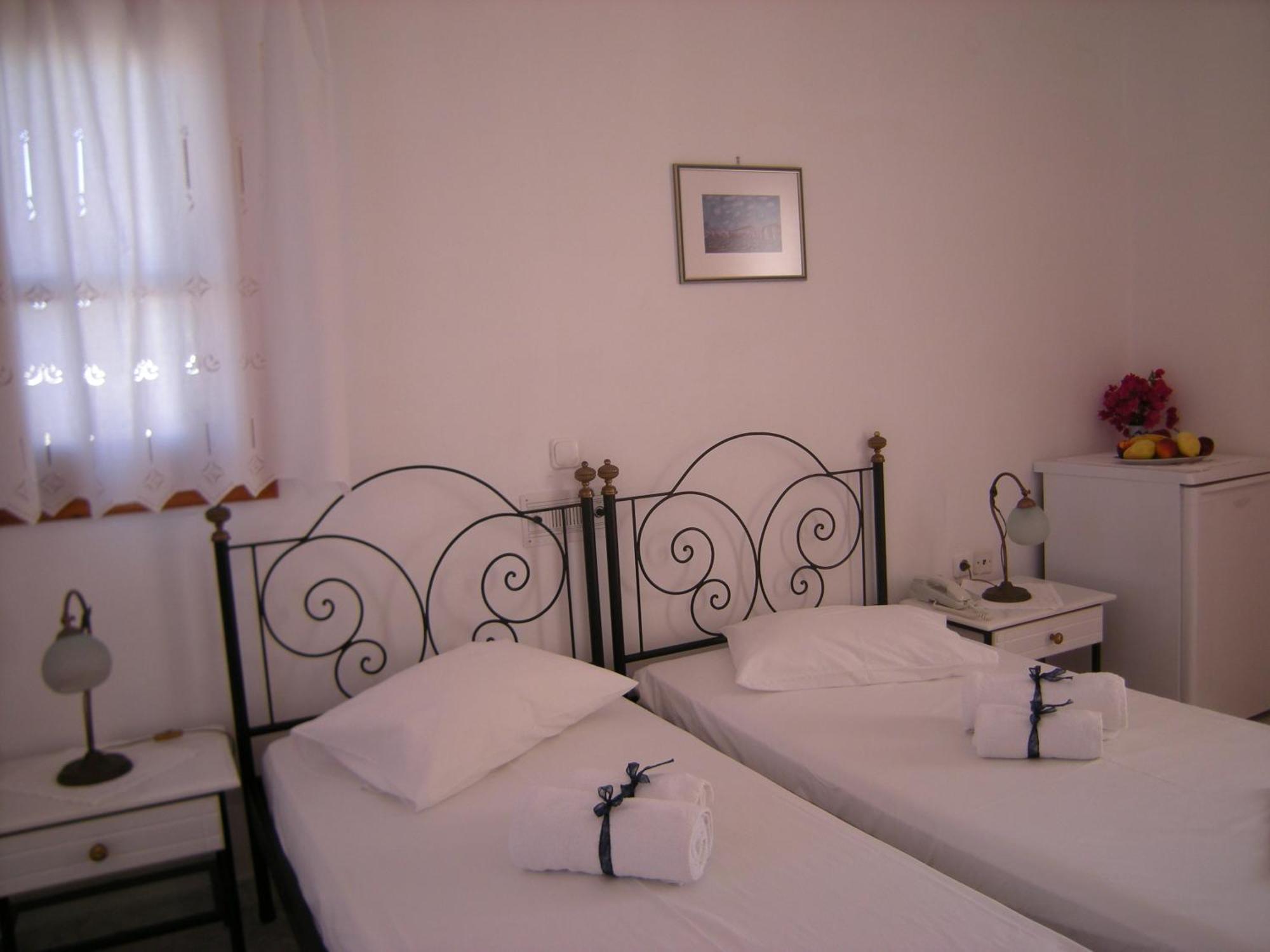 Roussos Beach Hotel Nausa Zewnętrze zdjęcie